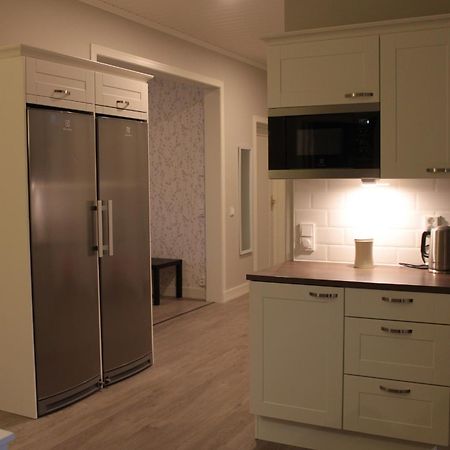 ロードン カルタノ ヴィラ ミッケリ 部屋 写真